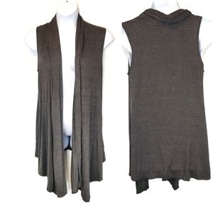 Skinny tees drape